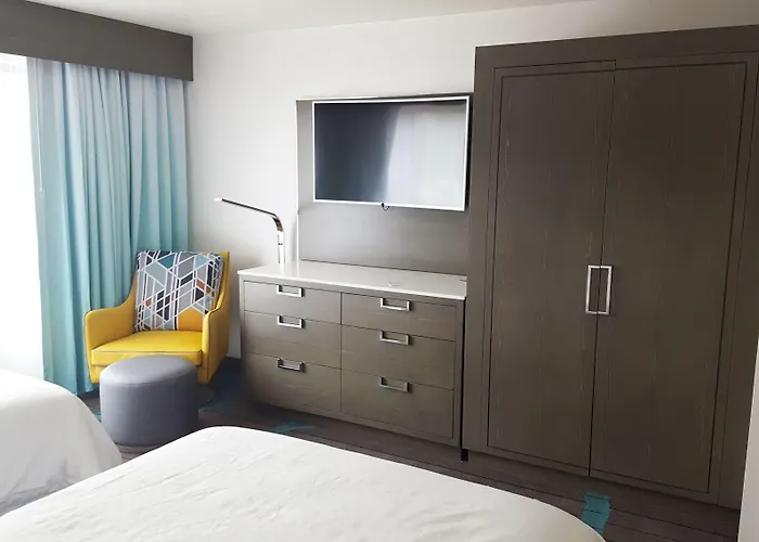 Hotel Sheraton & 3*