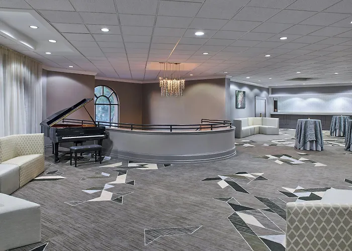 Sheraton & 3* Tucson