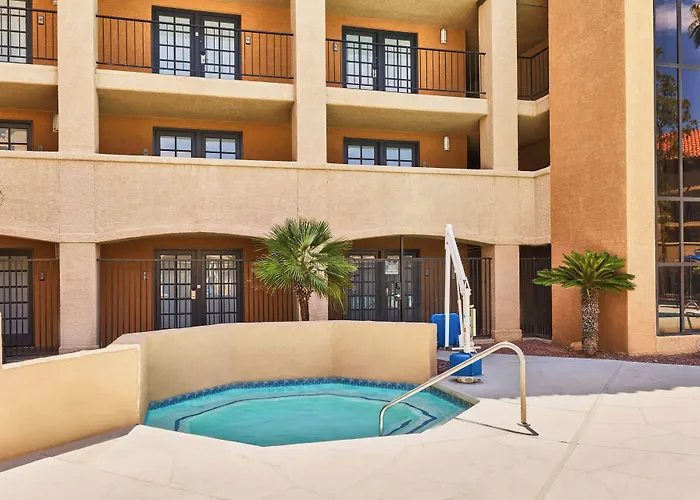 Sheraton & Hotel Tucson