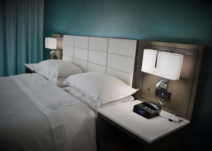Sheraton & Hotel
